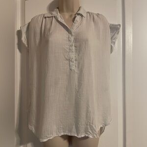 Aerie Light Weight Shear White 1/4 Button‎ Blouse Size Small Oversized